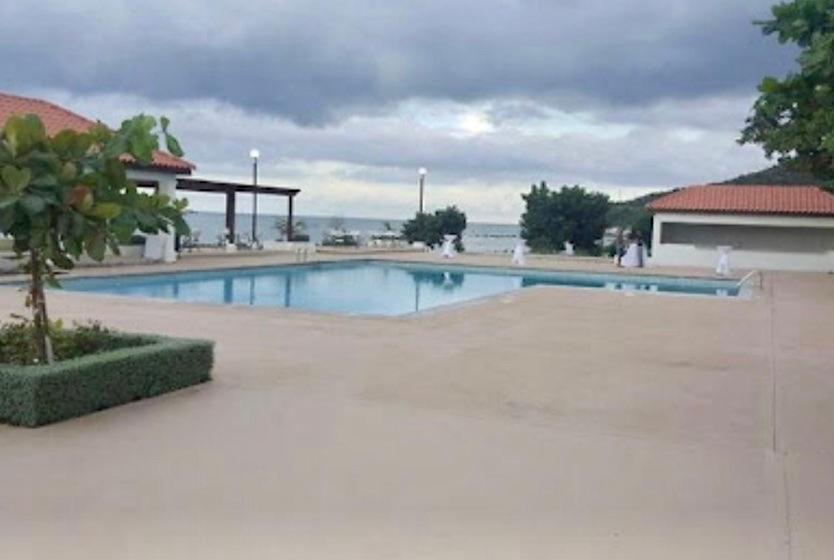 Bayfront Villa & Apartment Portmore Exteriér fotografie