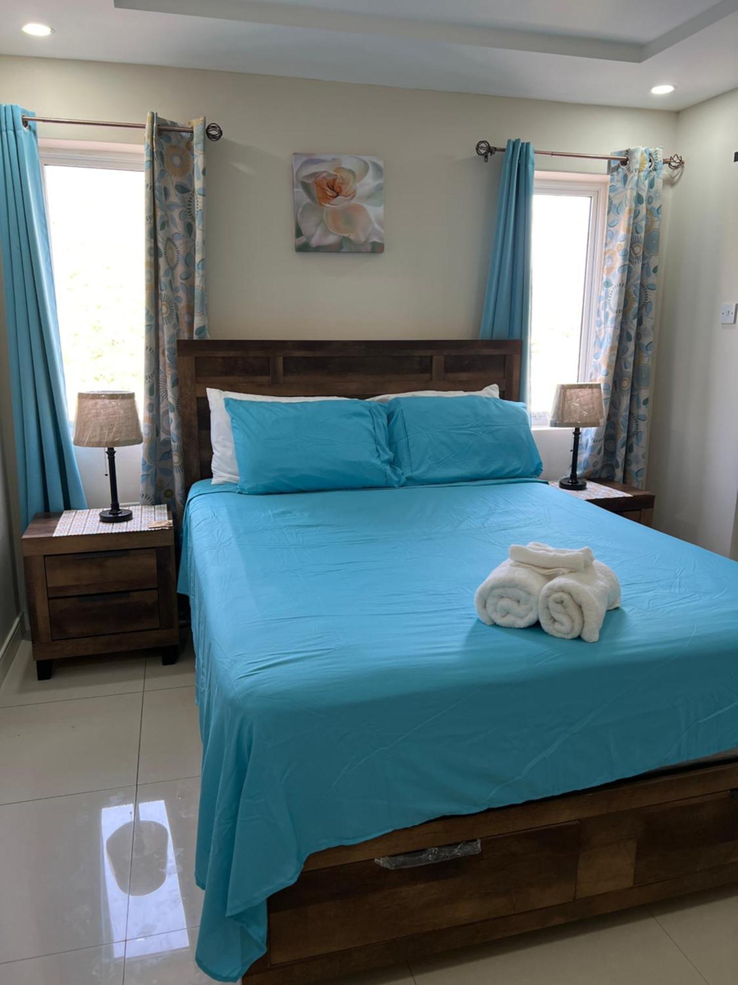 Bayfront Villa & Apartment Portmore Exteriér fotografie